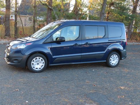 Used 2018 Ford Transit Connect XL image 2