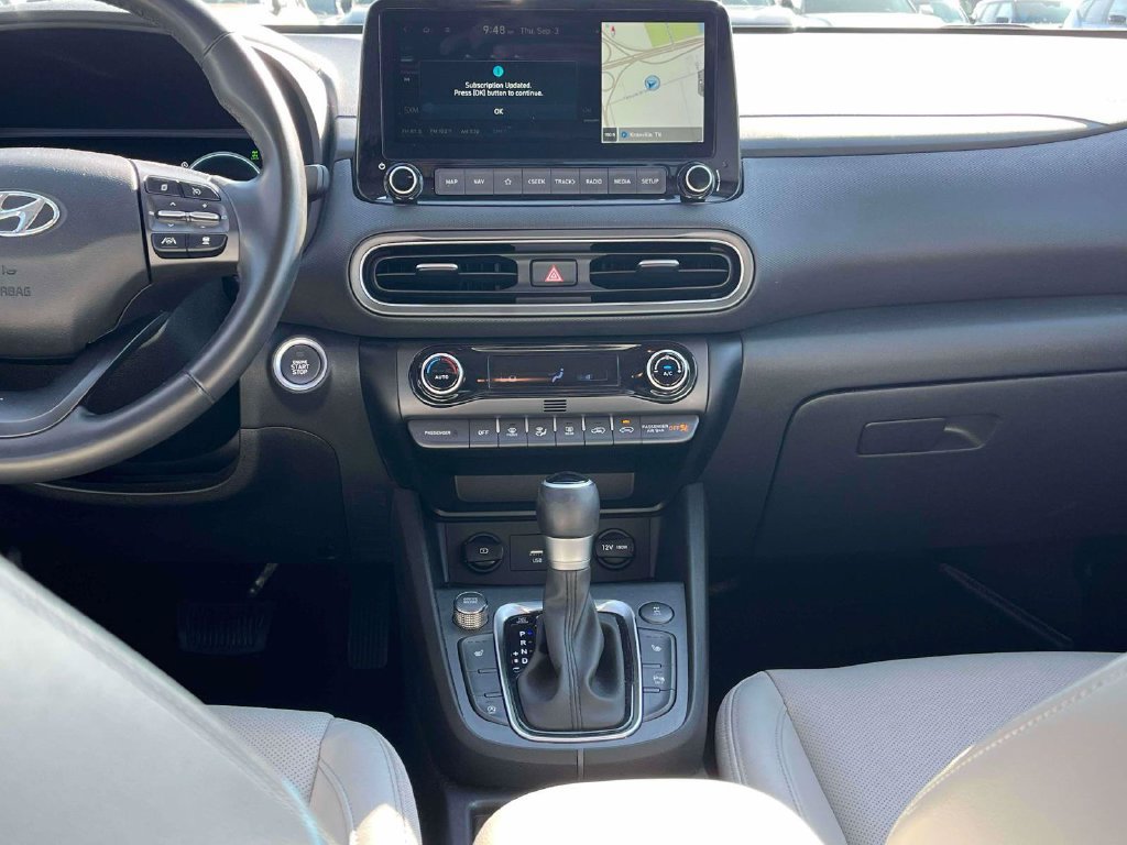 Used 2022 Hyundai Kona Limited AWD/4WD image 3