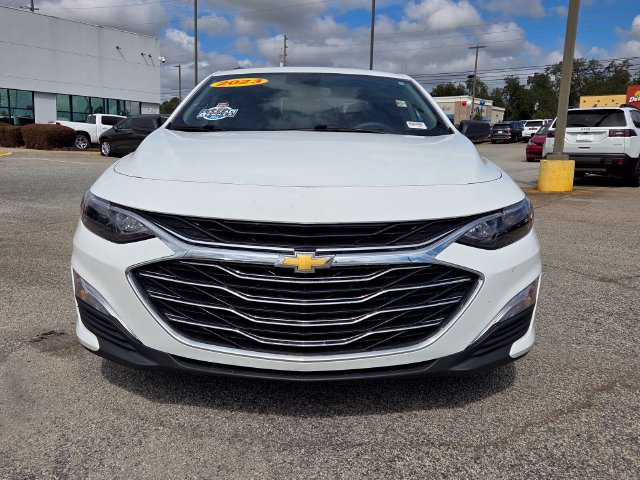 Used 2023 Chevrolet Malibu LS FWD image 2