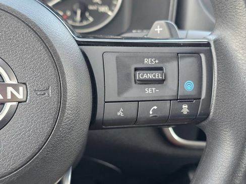 Used 2023 Nissan Rogue SV FWD image 33