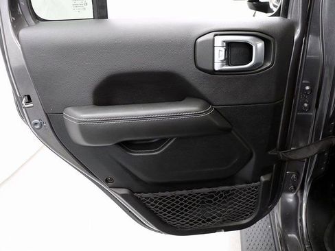 Used 2021 Jeep Gladiator Overland w/ Popular Equipment Package image 28