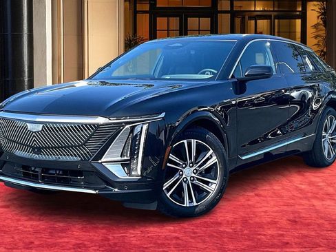 New 2026 Cadillac Lyriq Luxury w/ LPO, Floor Liner Package RWD image 1