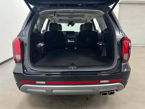 Used 2024 Hyundai Palisade Limited image 19