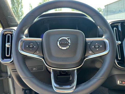 Certified 2023 Volvo XC40 Recharge Ultimate AWD/4WD image 25