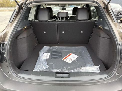 New 2026 Nissan Kicks SR w/ Cold Weather Package AWD/4WD image 9