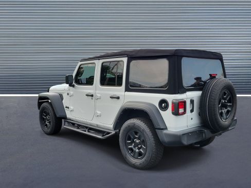 Used 2024 Jeep Wrangler Unlimited Sport AWD/4WD image 4