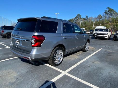 Certified 2024 Ford Expedition Limited image 7