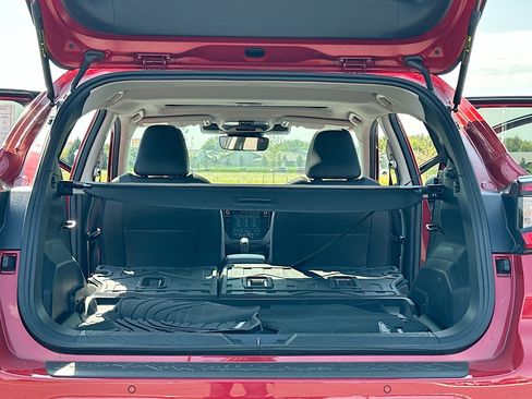 Used 2025 Subaru Crosstrek 2.5i Limited w/ Crosstrek Mirror Package image 7