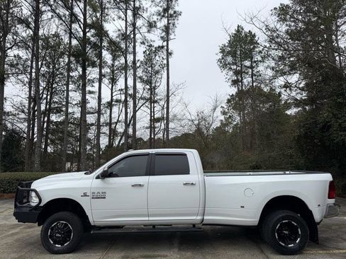 Used 2017 RAM 3500 Big Horn image 4