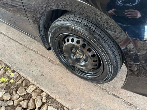 Used 2017 Nissan Sentra S image 25