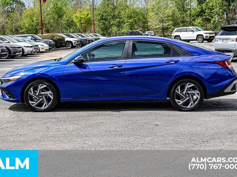 Used 2025 Hyundai Elantra Sport image 9