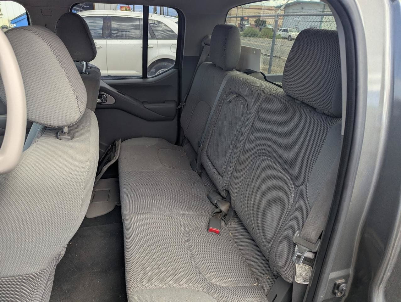 Used 2007 Nissan Frontier SE w/ Power Pkg RWD image 13
