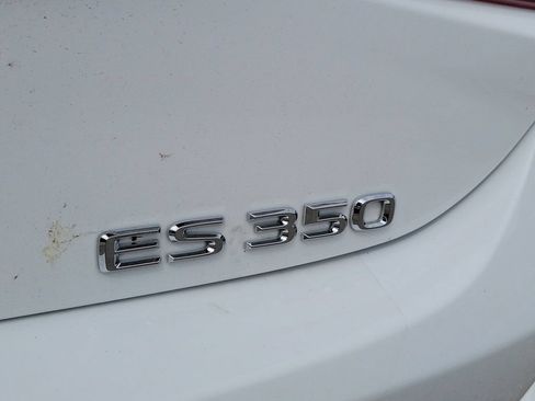 Used 2022 Lexus ES 350 F Sport w/ Accessory Package 2 FWD image 16