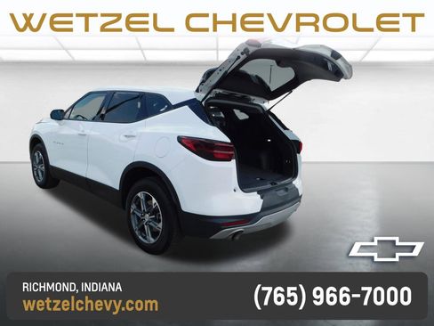 Used 2025 Chevrolet Blazer LT AWD/4WD image 21
