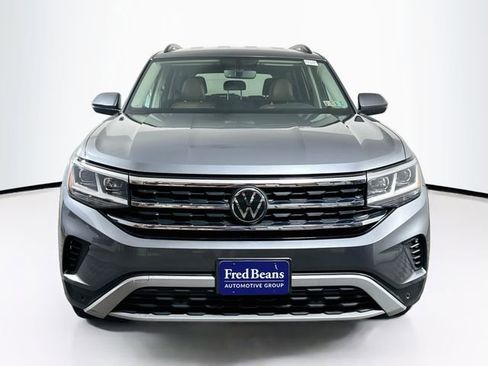 Used 2023 Volkswagen Atlas SE AWD/4WD image 2
