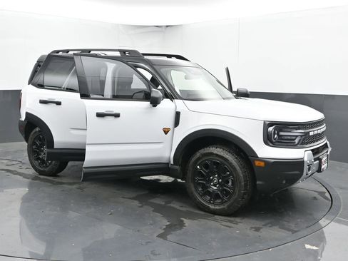 New 2025 Ford Bronco Sport Badlands image 43