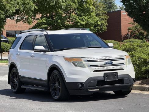 Used 2011 Ford Explorer Limited w/ 301A Rapid Spec Order Code AWD/4WD image 3