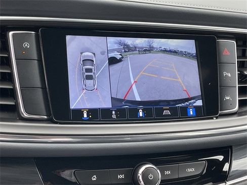 Used 2024 Buick Enclave Premium image 17