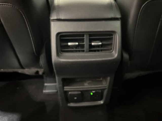 Used 2016 Ford Edge SEL w/ Equipment Group 201A FWD image 20