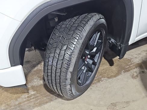 Certified 2022 GMC Sierra 1500 Elevation image 36