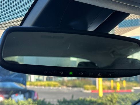 Used 2022 Toyota Prius Prime Limited image 25