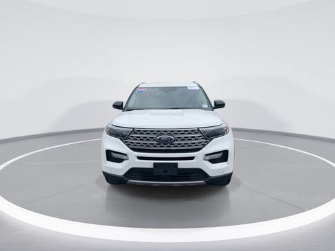 Certified 2022 Ford Explorer Limited w/ Equipment Group 301A RWD image 2