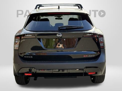 New 2026 Nissan Kicks SR w/ Cold Weather Package image 5