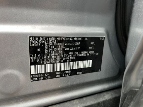 Used 2025 Toyota RAV4 LE image 28