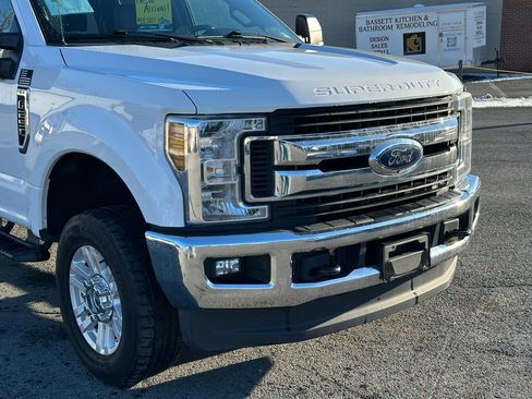 Used 2018 Ford F250 XLT w/ XLT Value Package image 4