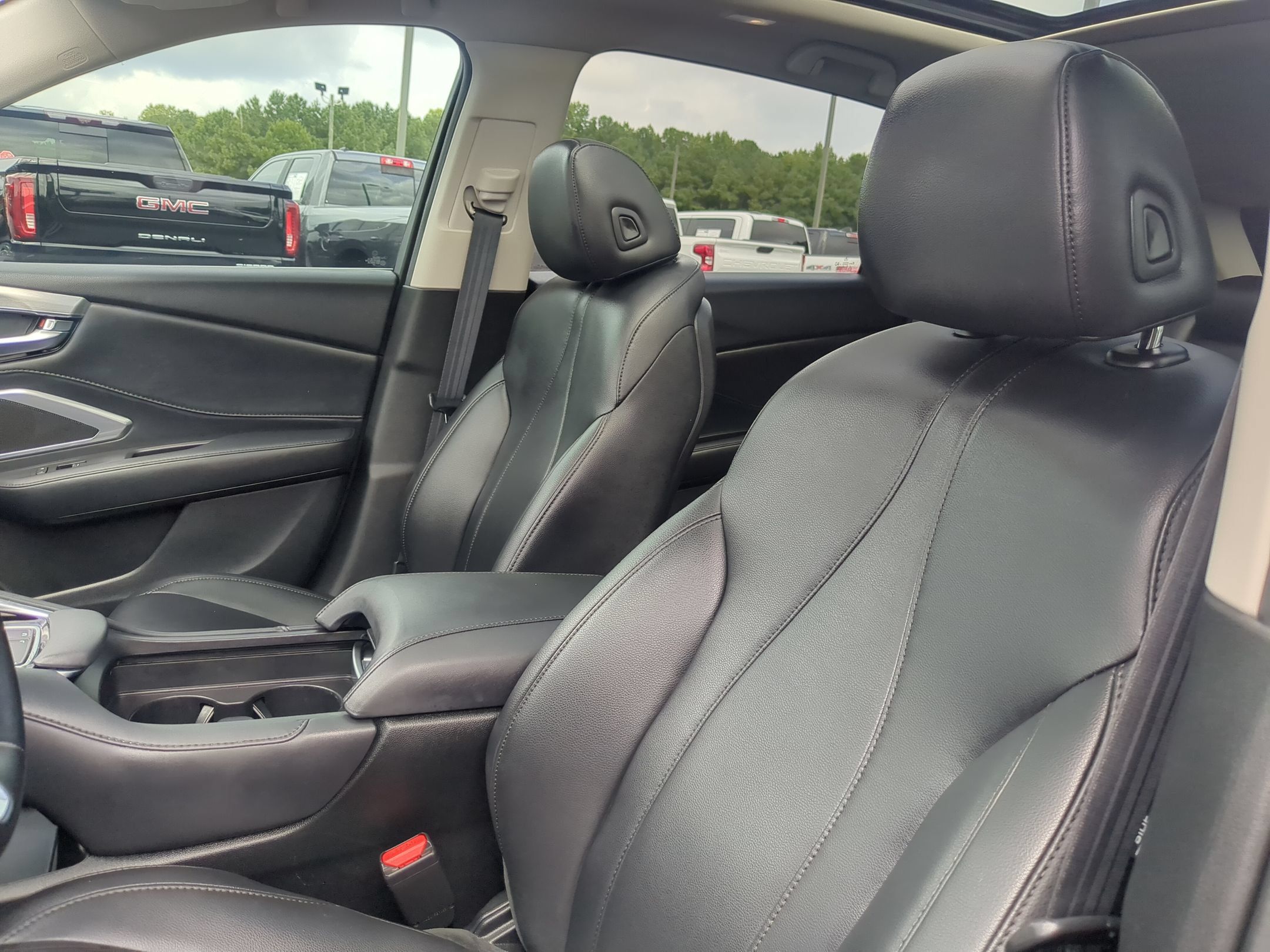 Used 2024 Acura RDX SH-AWD image 14