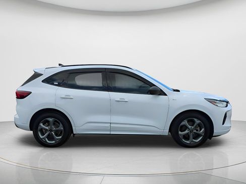 Used 2023 Ford Escape ST-Line w/ Tech Pack #1 FWD image 6