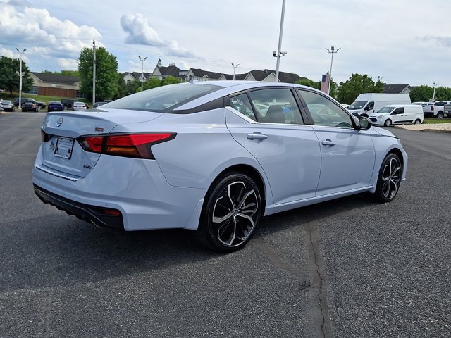 Used 2023 Nissan Altima 2.5 SR AWD/4WD image 8