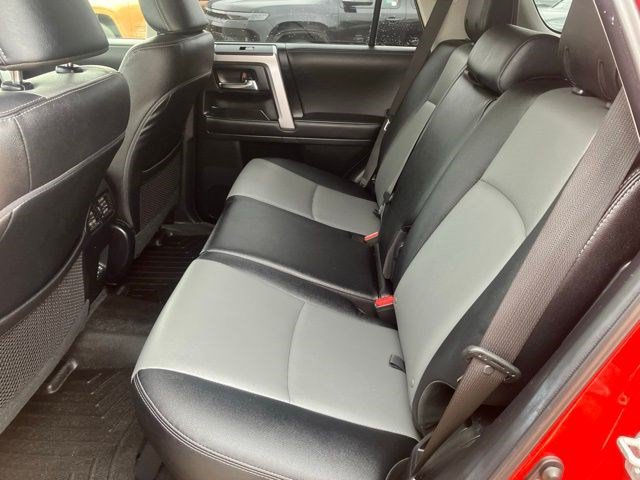 Used 2022 Toyota 4Runner SR5 Premium AWD/4WD image 25