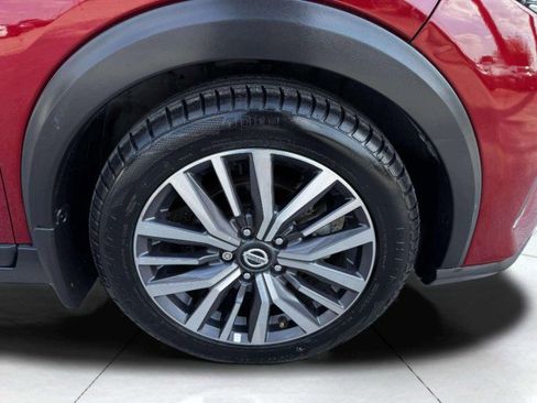 Used 2021 Nissan Kicks SV image 47