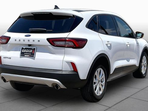 Used 2025 Ford Escape Active FWD image 12