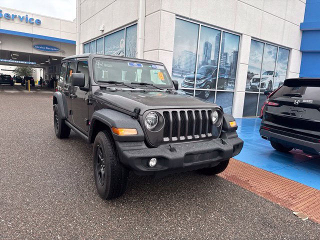 Used 2022 Jeep Wrangler Unlimited Sport AWD/4WD image 3