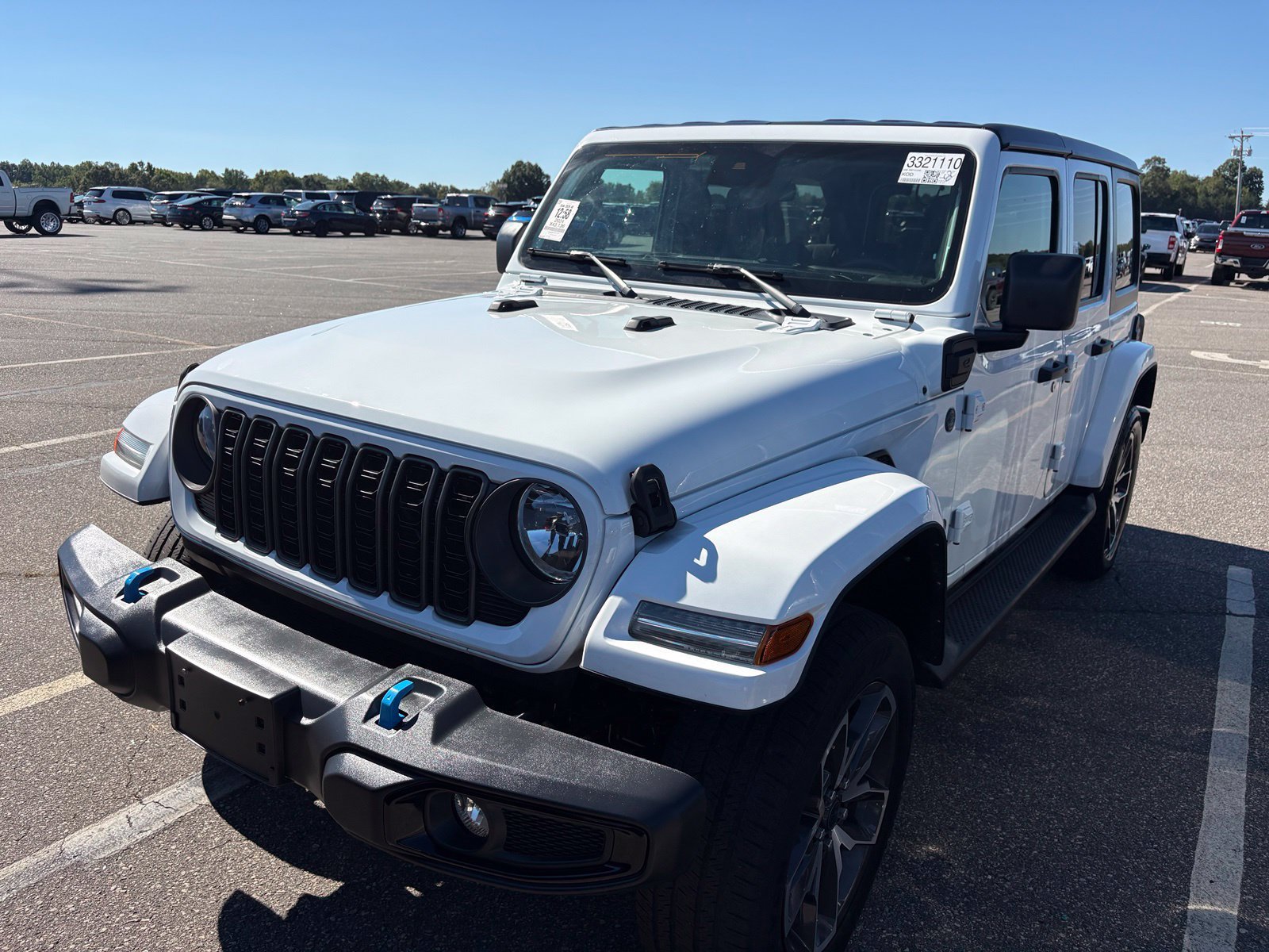 Used 2024 Jeep Wrangler Unlimited w/ Dual Top Group AWD/4WD image 5