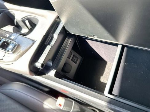 Certified 2025 Toyota Crown Nightshade image 21