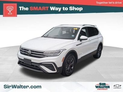 Used 2024 Volkswagen Tiguan SE w/ MDO Package, Two-Row
