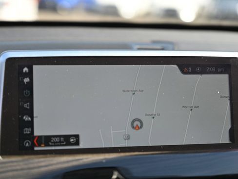 Used 2021 BMW X1 xDrive28i w/ Convenience Package image 2