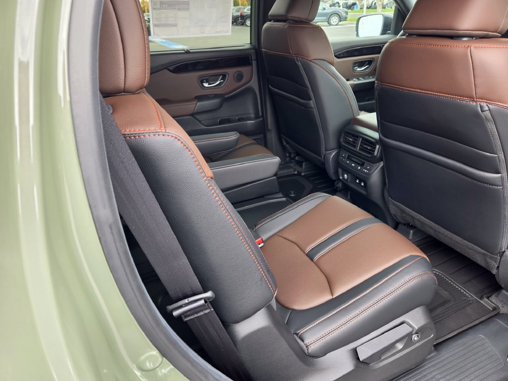 Used 2026 Honda Pilot TrailSport image 28