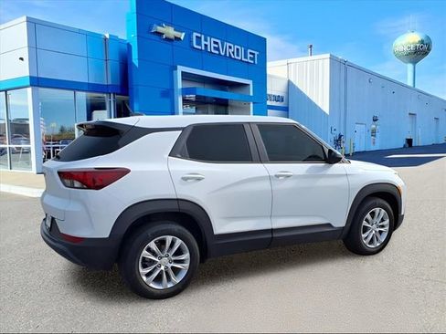Used 2023 Chevrolet TrailBlazer LS image 3
