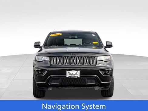 Used 2022 Jeep Grand Cherokee Laredo X image 2