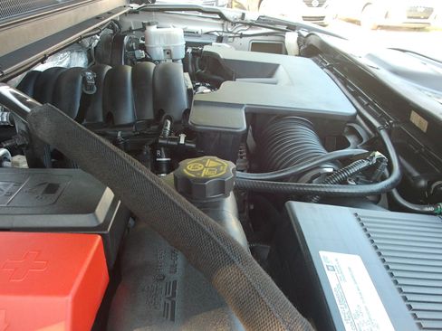 Used 2018 GMC Yukon XL SLE RWD image 41