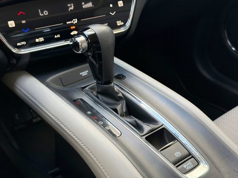 Used 2017 Honda HR-V EX image 20