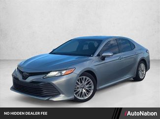 Used 2018 Toyota Camry XLE FWD video 1