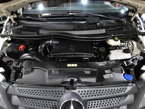 Used 2020 Mercedes-Benz Metris Passenger image 54