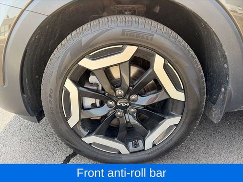 Used 2024 Kia Telluride EX w/ EX Captain's Chair Package AWD/4WD image 28