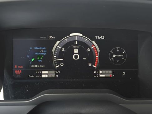 New 2026 Toyota Tundra Limited AWD/4WD image 18