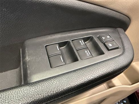 Used 2016 Honda Pilot EX-L image 10